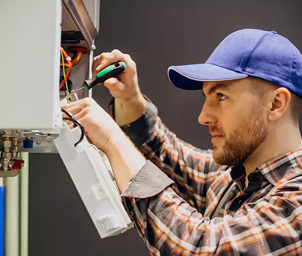 Expert Plumber for Tankless Water Heater Maintenance in Shelbyville, IN: Schedule Professional Maintenance Services with Us